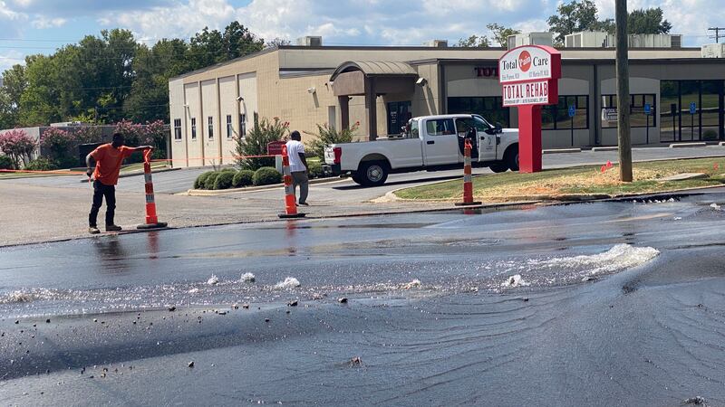 Water main rupture closes four blocks on 14th Street