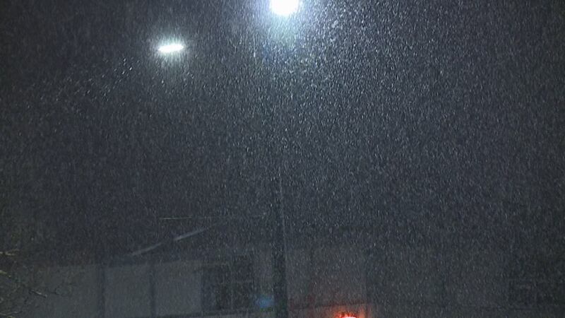 Snow around 5 AM (Photo Source: WTOK-TV)